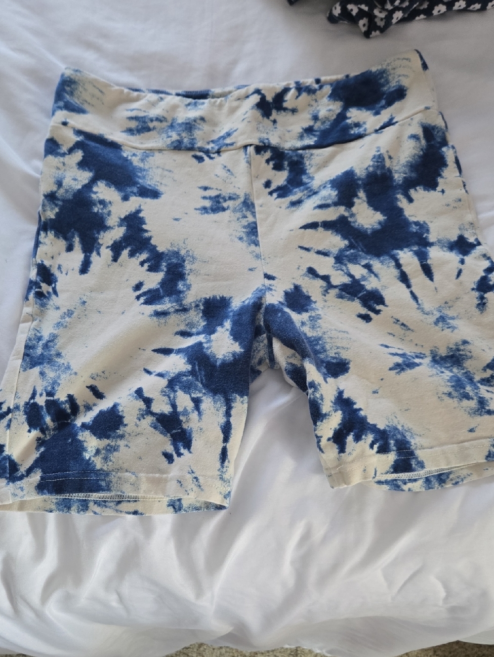 LuLaRoe Navy Blue and Whiye Tie-Dye Bike Shorts-large